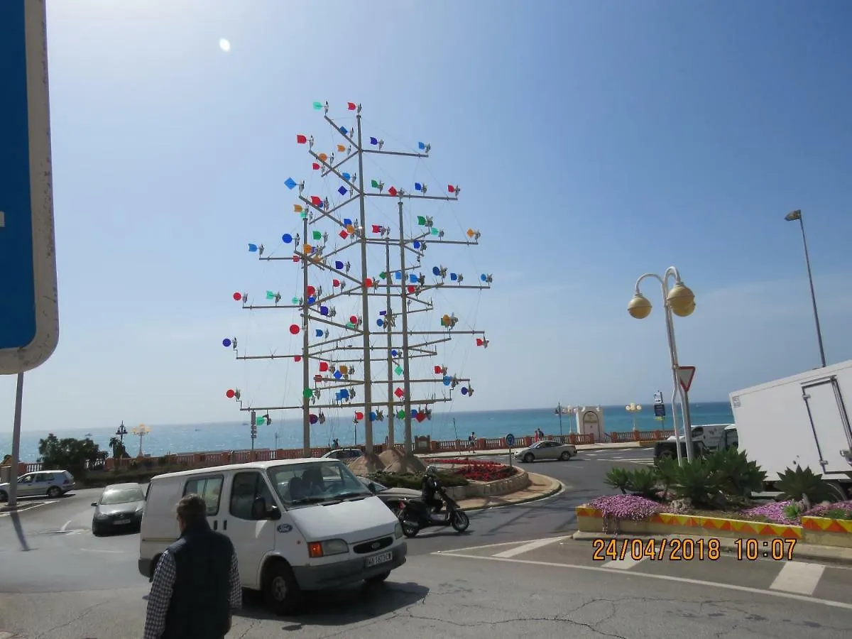 Benal Beach Apartments 马拉加