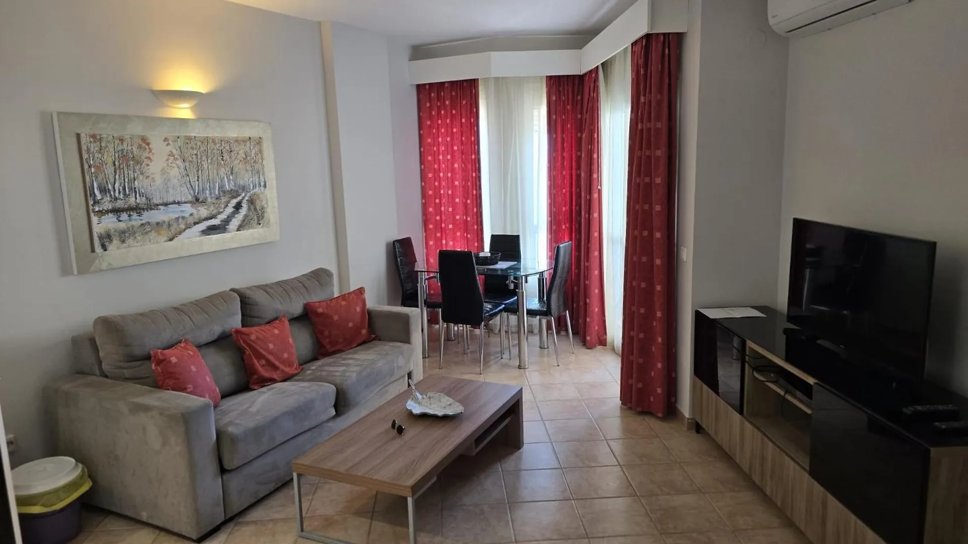 Benal Beach Apartments 말라가