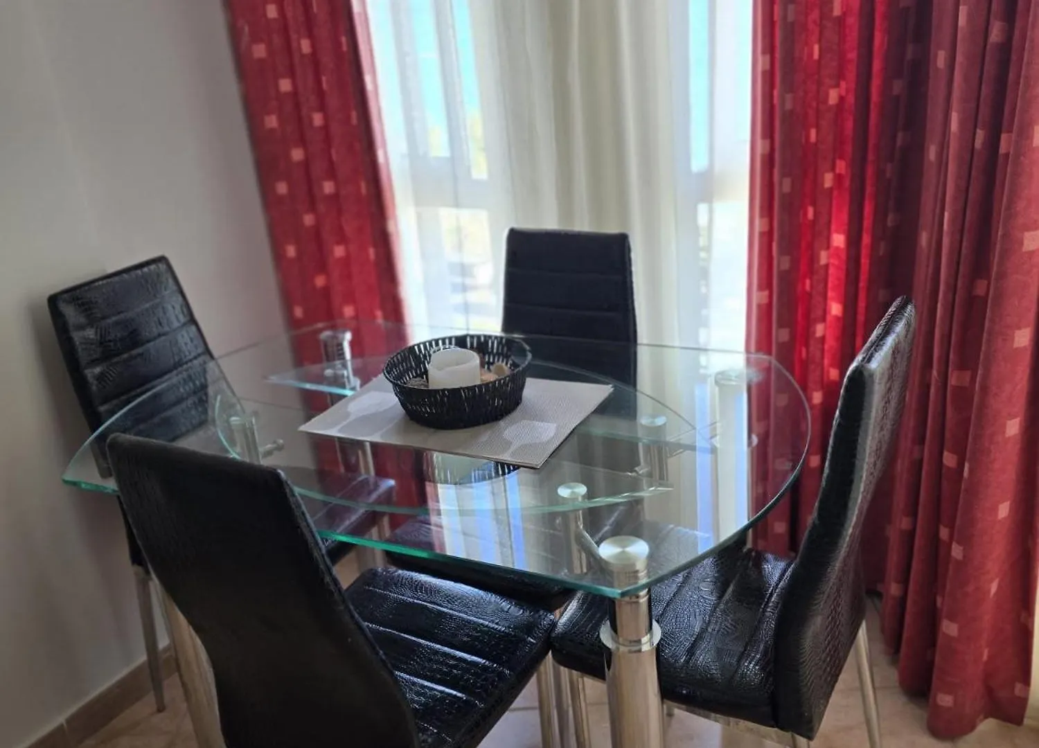Benal Beach Apartments 말라가
